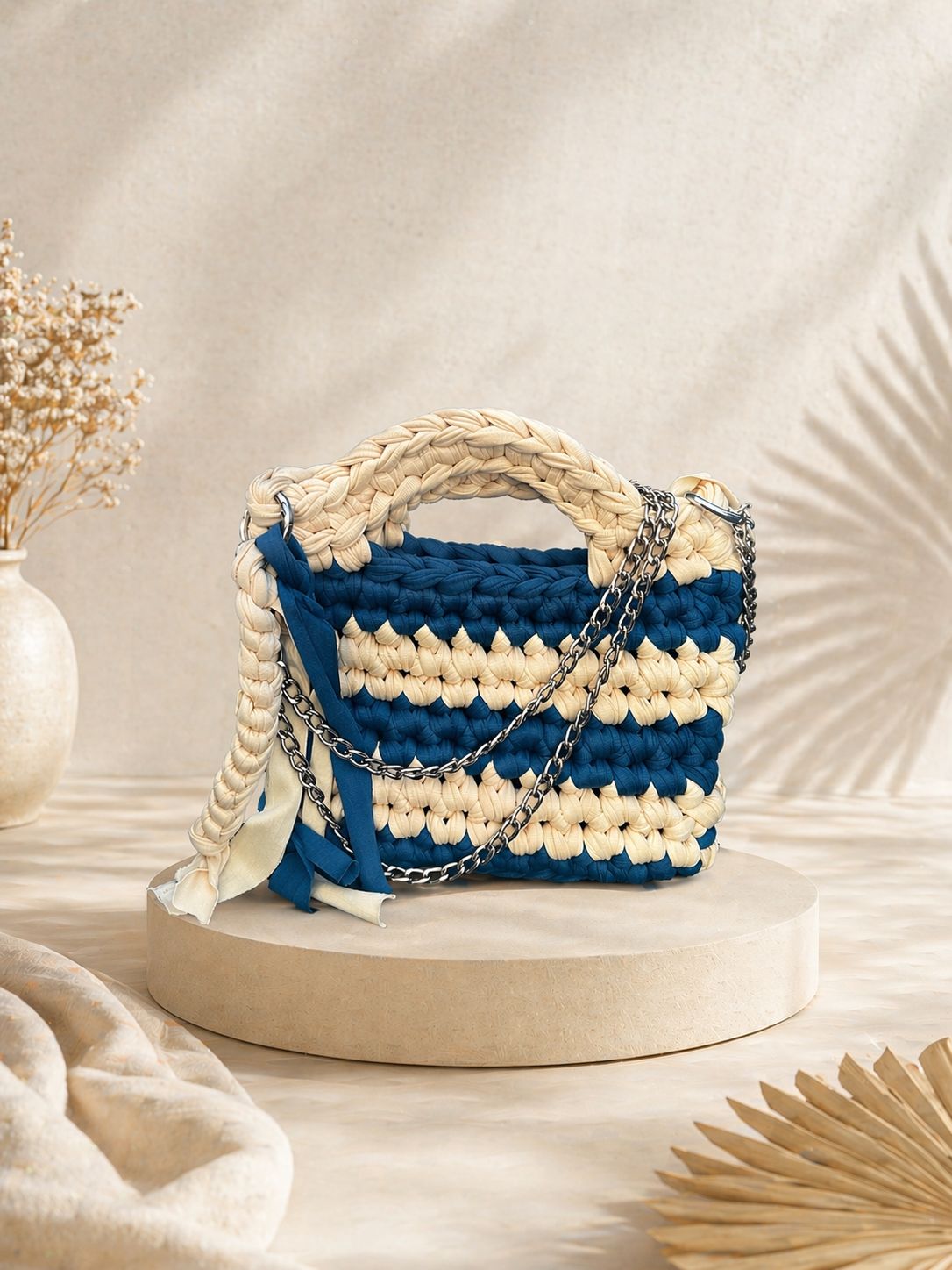 Sac crochet artisanal bicolore – Élégance naturelle & style unique